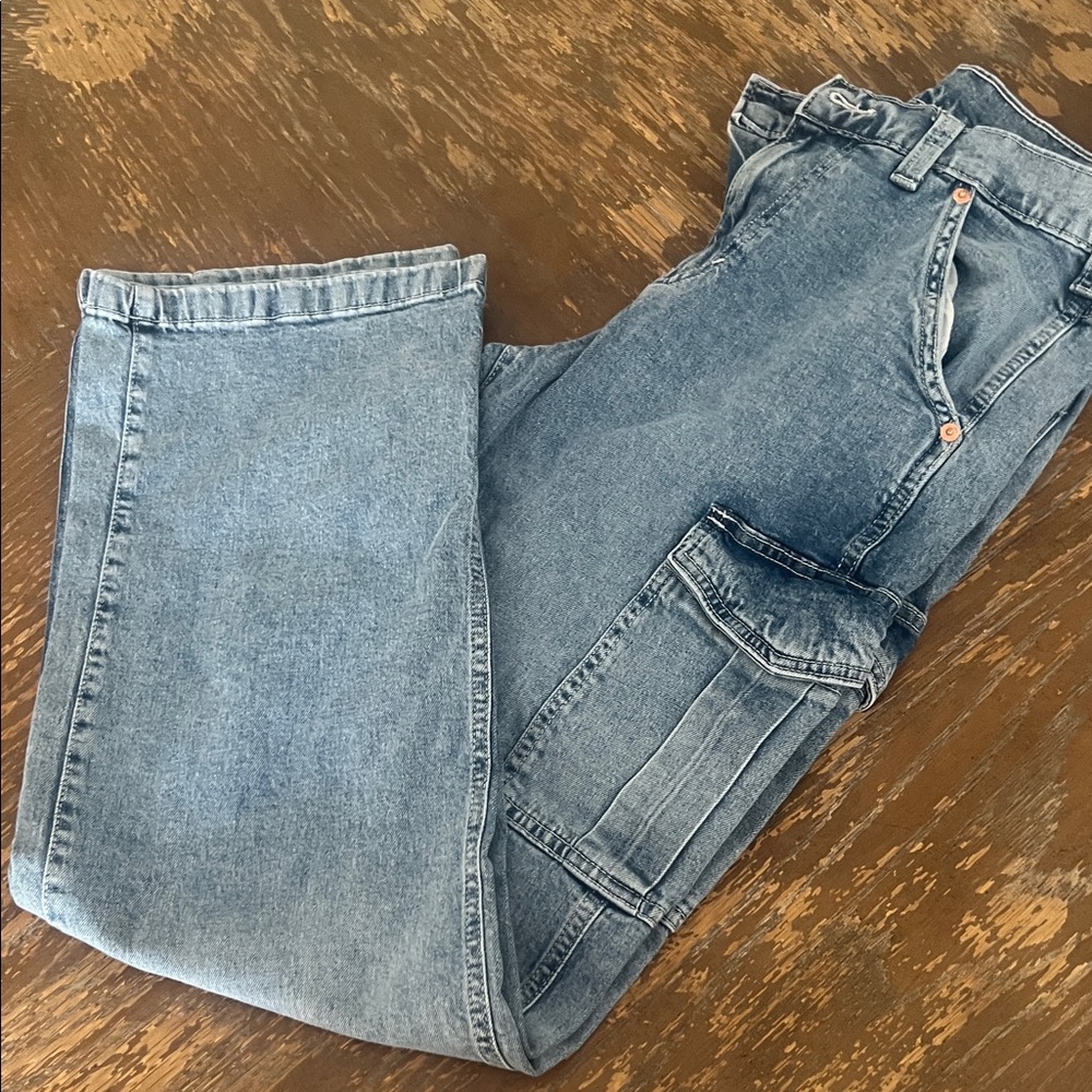 GAP Mid Rise Loose Cargo Jeans - Light Blue